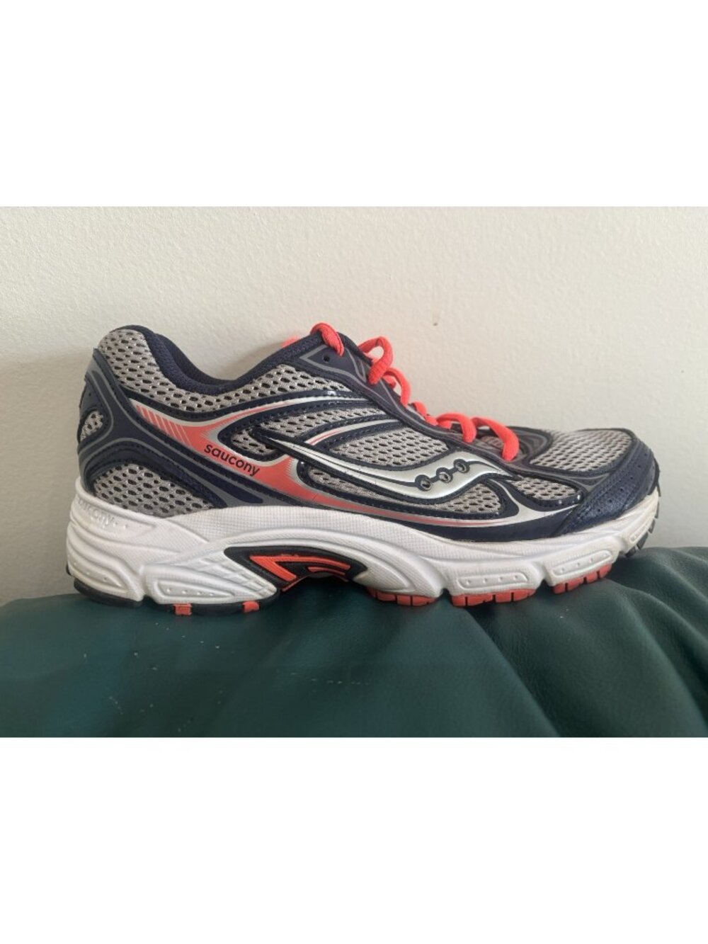 Saucony Grid Marauder 2 Running Shoes Sneakers Womens Size 7.5 Gray Navy Orange